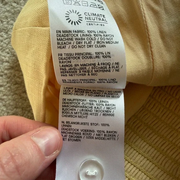 Never been worn Reformation Juliet linen top size 6 - Picture 9 of 9